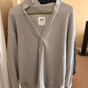 Aerie Light Gray V-Neck Waffle Sweater